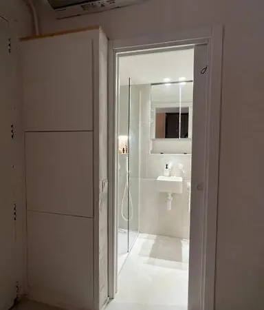 Loft Barcelona Beach Minimum Rental 31 Days Only * Barcelona