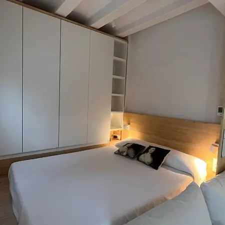 Loft Barcelona Beach Minimum Rental 31 Days Only *